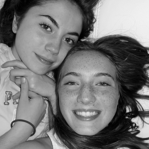 Meet your Posher, Lily - Picture 1 of 1